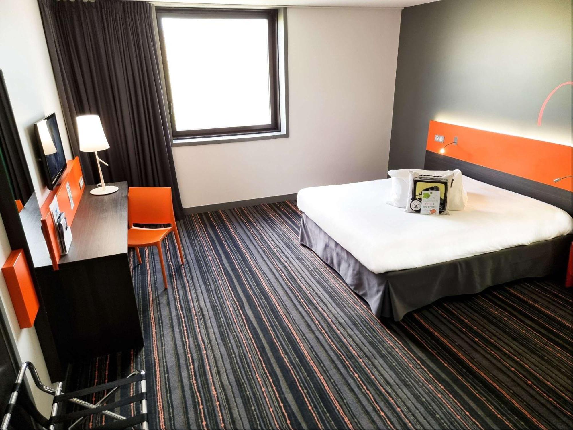 Hotel Ibis Styles Caen Centre Gare Exterior foto