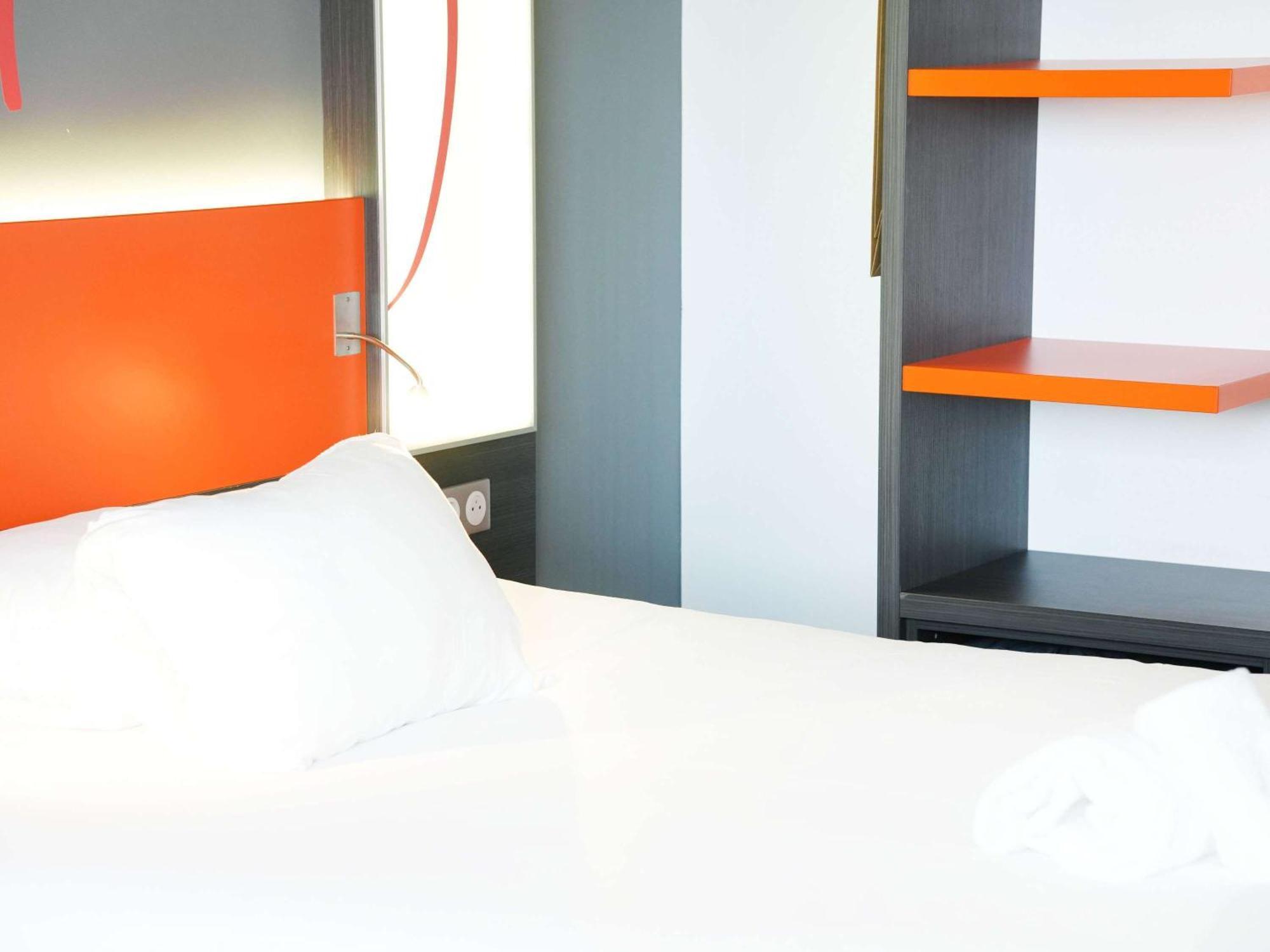 Hotel Ibis Styles Caen Centre Gare Exterior foto