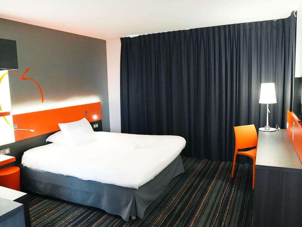 Hotel Ibis Styles Caen Centre Gare Zimmer foto
